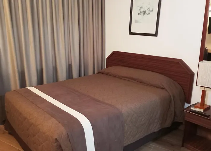 Hotel Alcala Del Rio